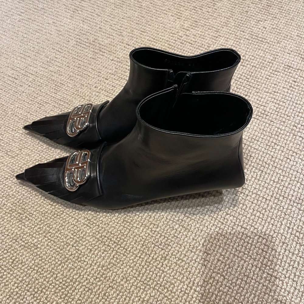 Balenciaga ankle boot size 41